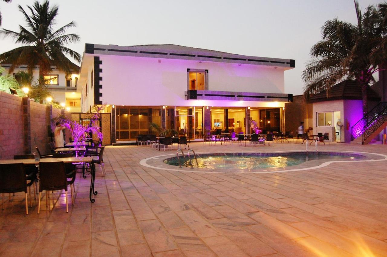 Hotel R & K Guest Palace Kano Exterior foto