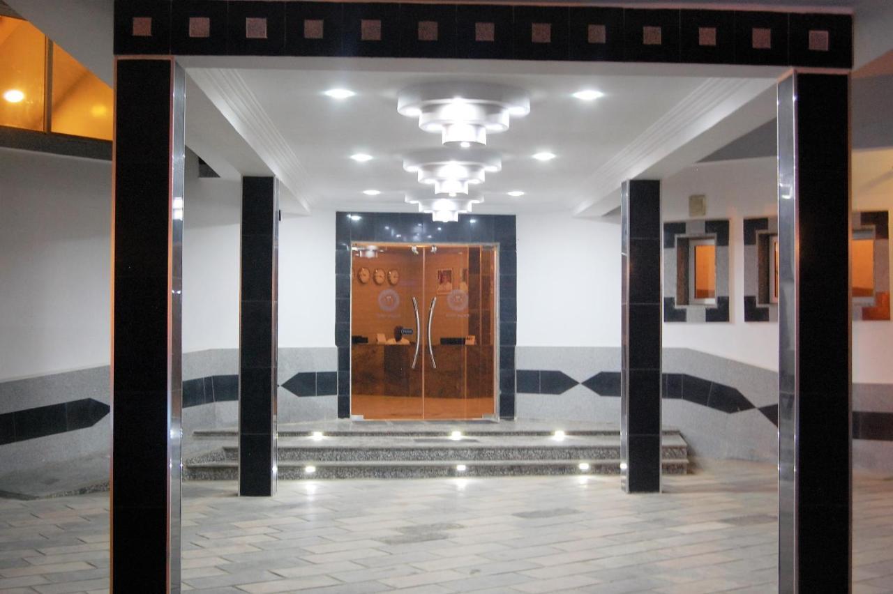 Hotel R & K Guest Palace Kano Exterior foto