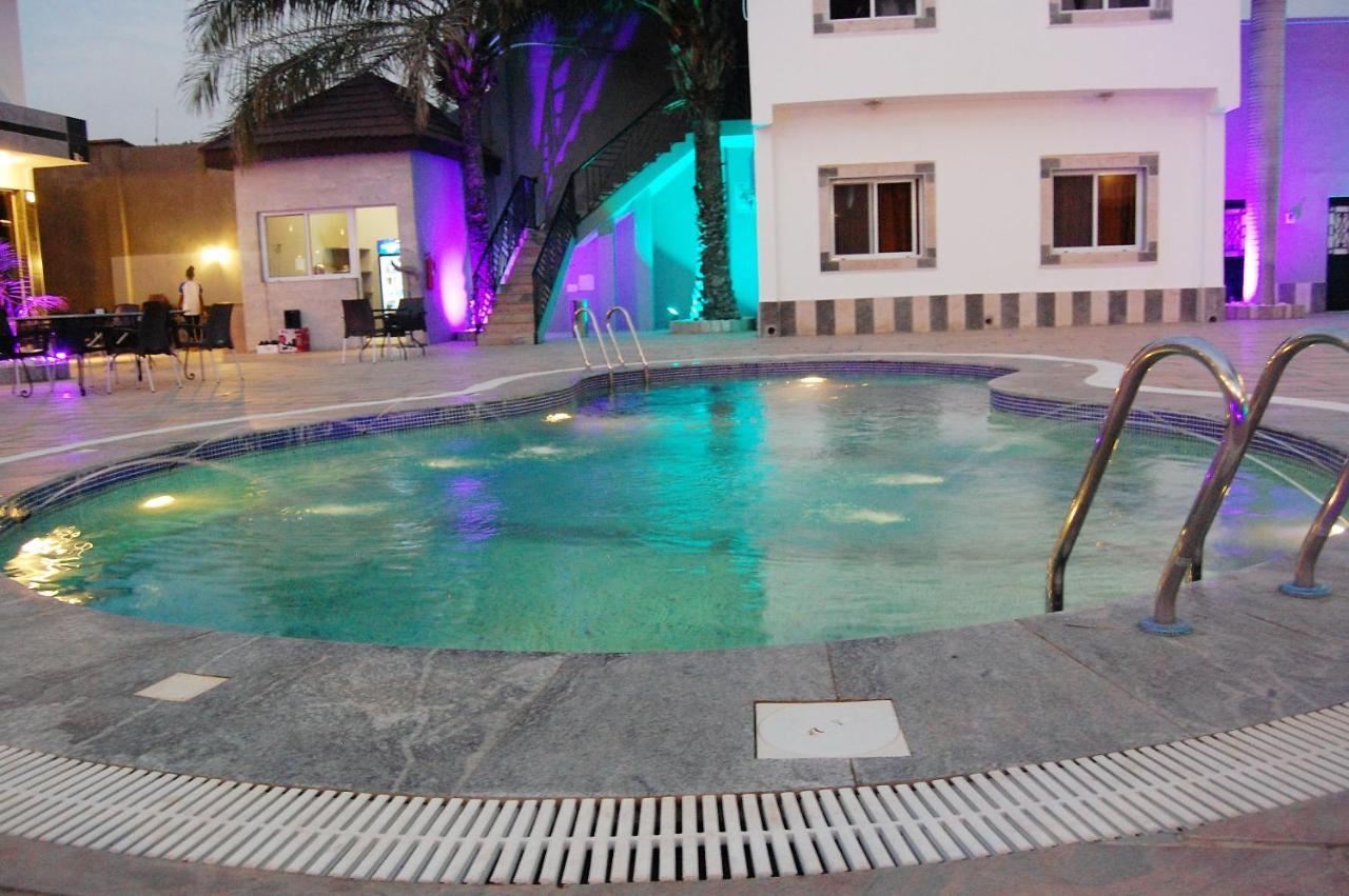 Hotel R & K Guest Palace Kano Exterior foto